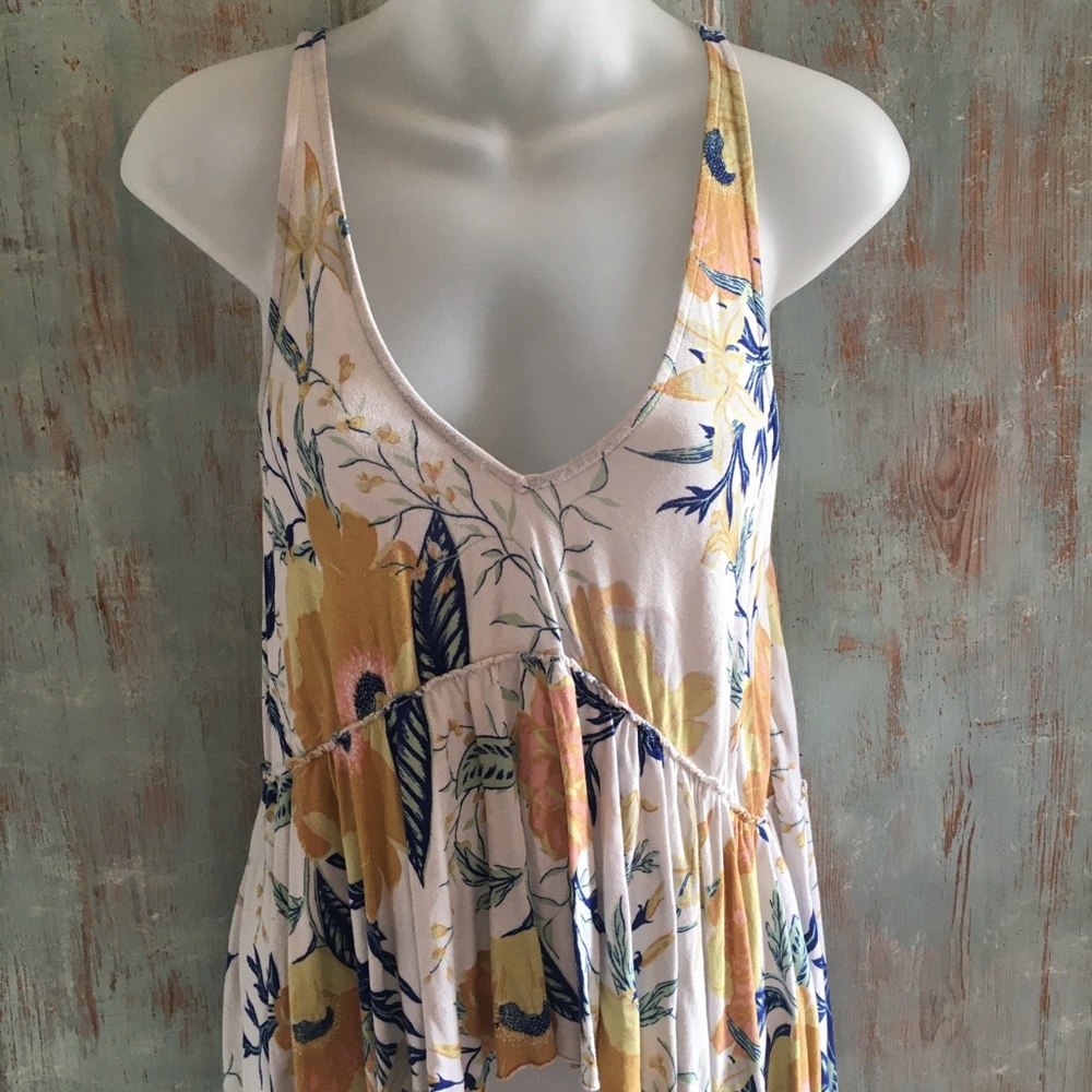 Used Kimchi Blue top. size small.